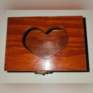 Beautiful Vintage Heart Jewelry Box, Durable Brown Wooden Jewelry Organizer